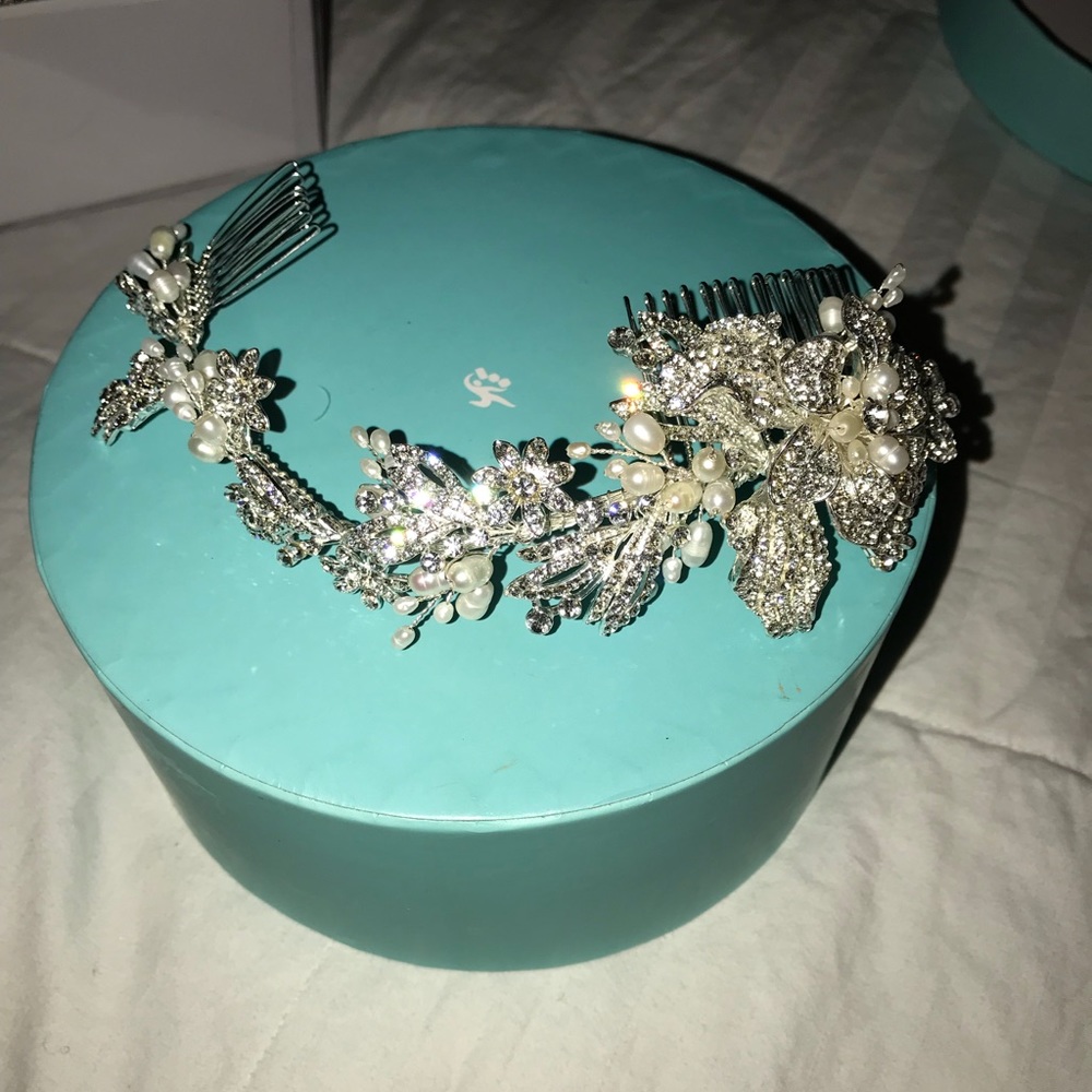 Wedding hair piece